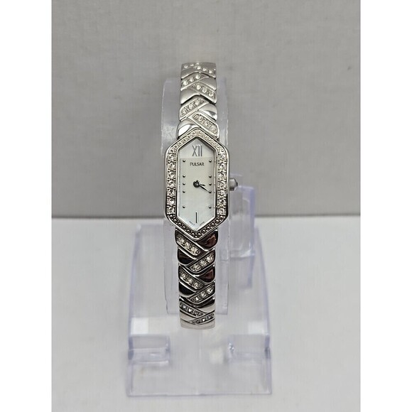 Pulsar 1N00 X204 Ladies Hexagon Crystal Accent MOP Dial Quartz Watch New Battery main image 11